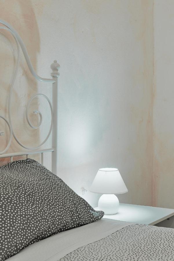 B&B da Miriam Castelnuovo del Garda Bagian luar foto